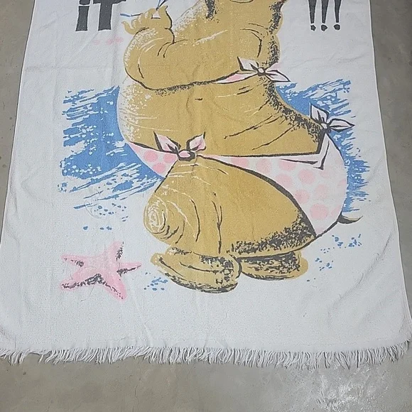 Big beautiful hippo "when you've got it flaunt it!!!" Beach towel vintage - Picture 4 of 4